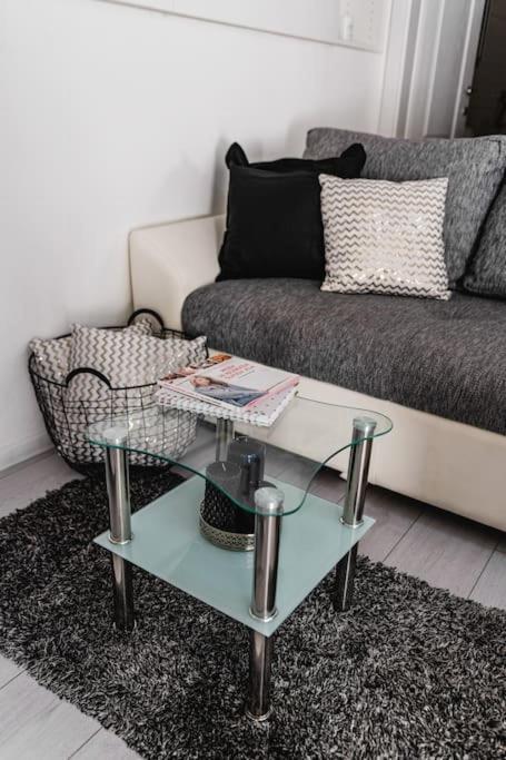 Holiday Home Marina-Renovated House In City Center Rogoznica  Eksteriør billede